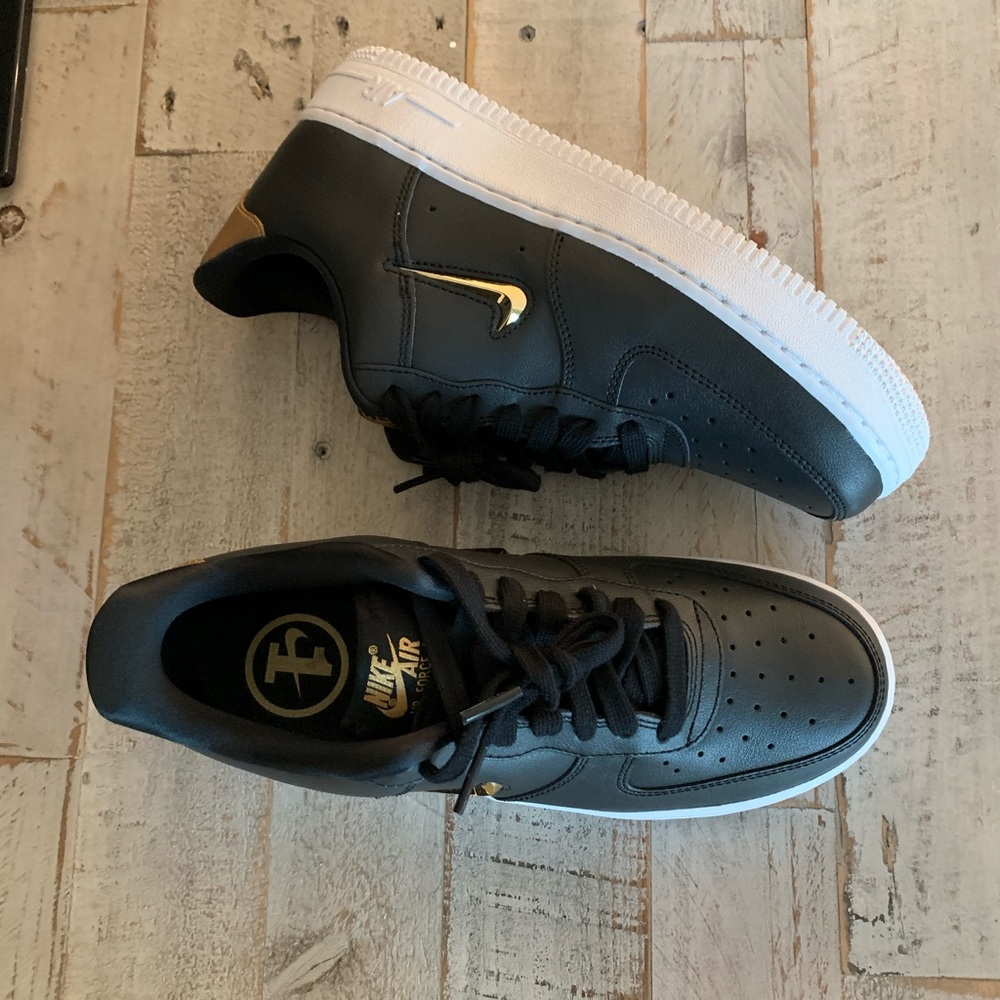 🌟NIKE🌟 Air Force 1 '07 LV8 'Gold Jewel' UNISEX - Picture 3 of 8